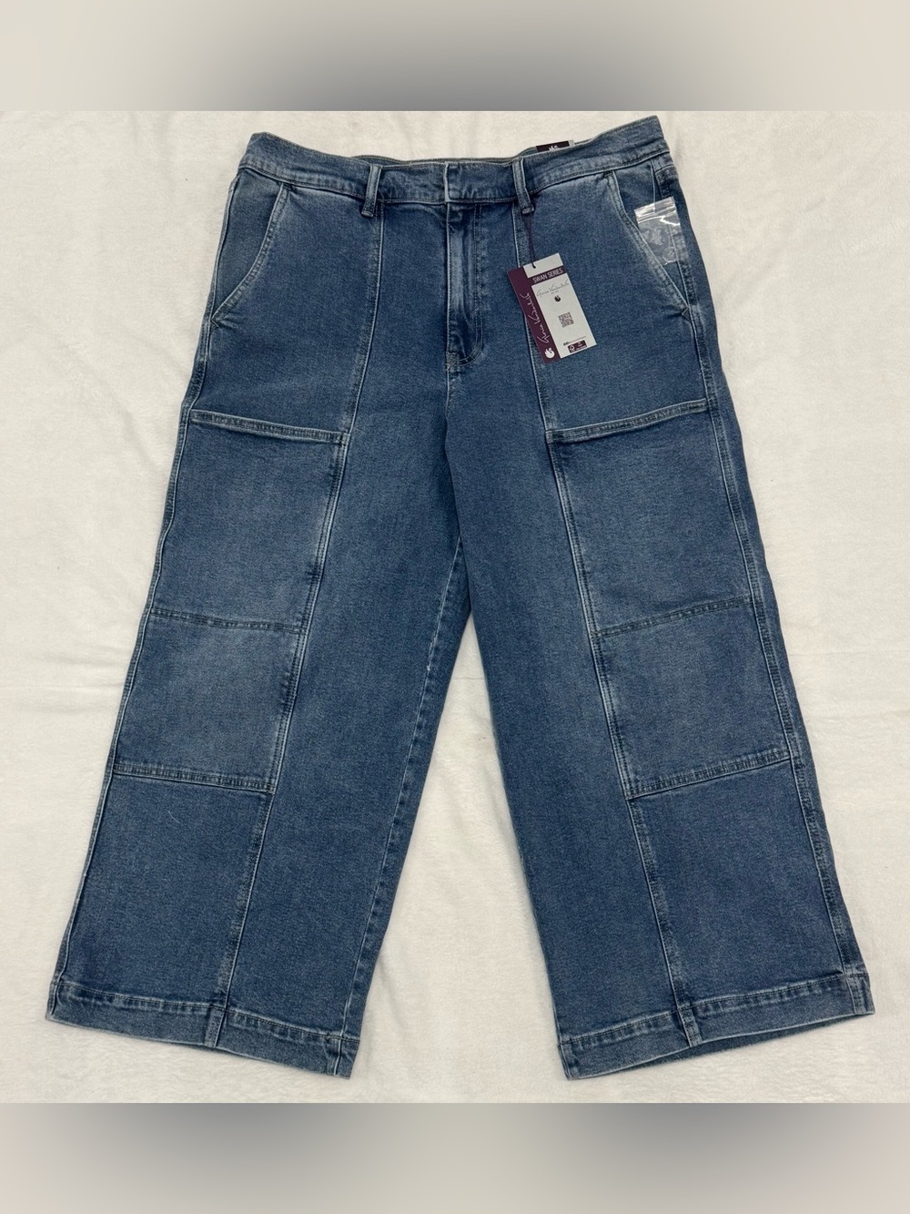 Women’s Gloria Vanderbilt Swan Series Patch Pocket Crop Jeans Size 14 Dark Wash